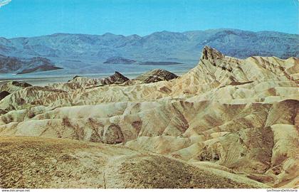 ETATS-UNIS - Manly Beacon and Death Valley from Zabriskie point - Death Valley National Monument - Carte Postale