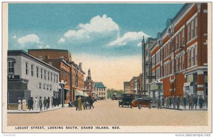 ( CPA ÉTATS UNIS )  GRAND ISLAND  /  NEBRASKA  /  Locust Street, Looking South  -