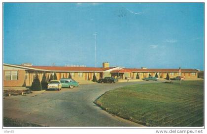 Concordia KS Kansas, Motel Skyliner, Autos, Lodging, c1950s Vintage Postcard