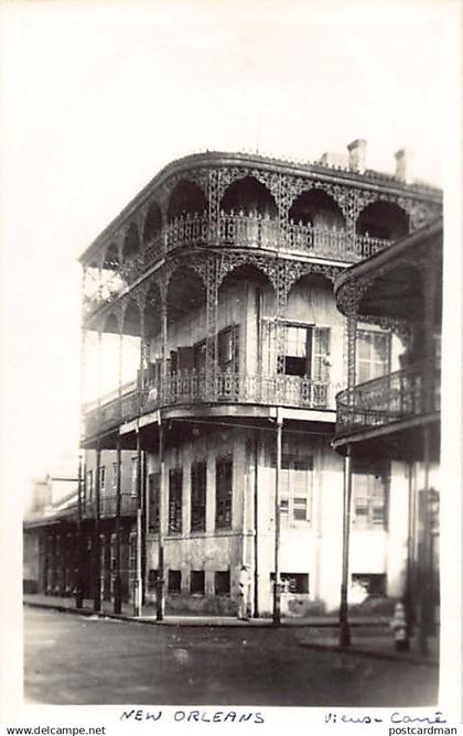 NEW ORLEANS (LA) Vieux Carré - Harem House, Corner of Orleans and Dauphine streets - REAL PHOTO