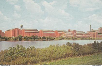 PEORIA ILL - HIRAM WALKER & SONS INC DISTILERY POSTCARD