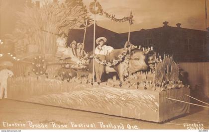 ETATS-UNIS - OR - Oregon - Portland - Electric Parade Rose Festival - Ox Hitch - Photo-Carte