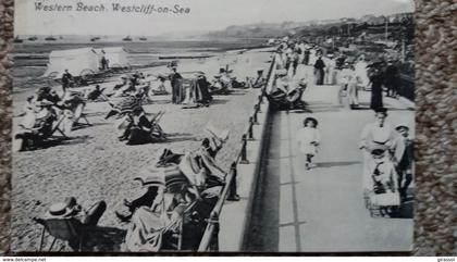 CPA WESTERN BEACH WESTCLIFF ON SEA ANIMATION CABINES PLAGE