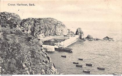 SARK - Creux Harbour - Publ. John P. de Carteret