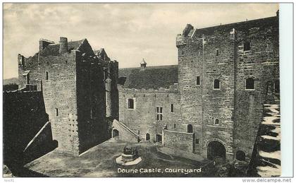 Royaume-Uni - Ecosse - Stirlingshire - Doune Castle , Courtyard - Château - bon état général