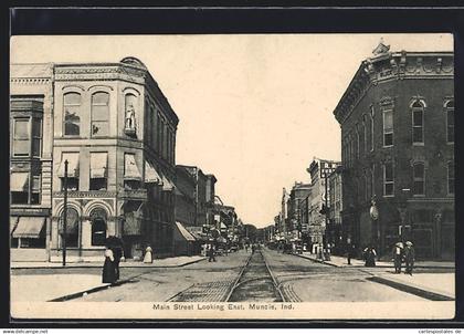 AK Muncie, IN, Main Street looking East