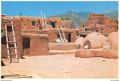 USA NM NEW MEXICO TAOS PUEBLO IN THE PUEBLO PROPER