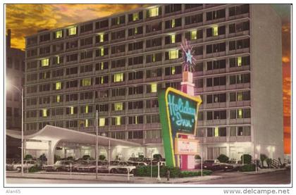 Oklahoma City OK Oklahoma, Holiday Inn Motel, Ford Mustang Autos, c1960s Vintage Postcard