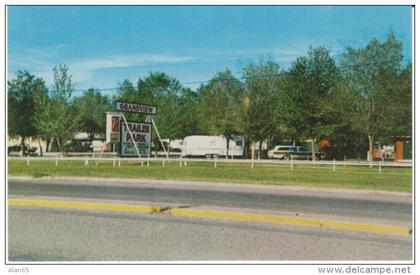 Thermopolis WY Wyoming, Grandview Trailer Park, Mobile Home, Camping c1970s Vintage Postcard