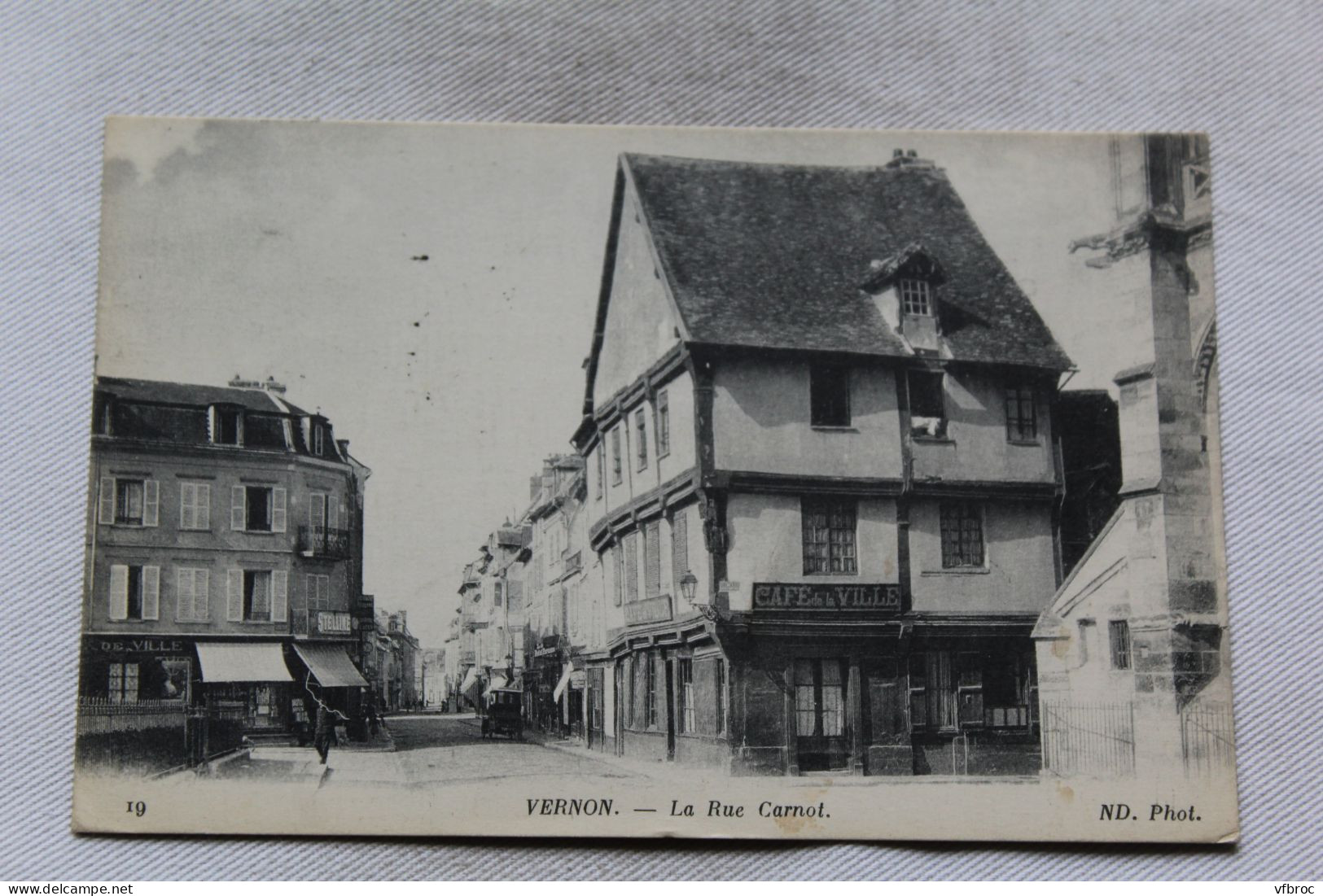 Vernon, la rue Carnot, Eure 27