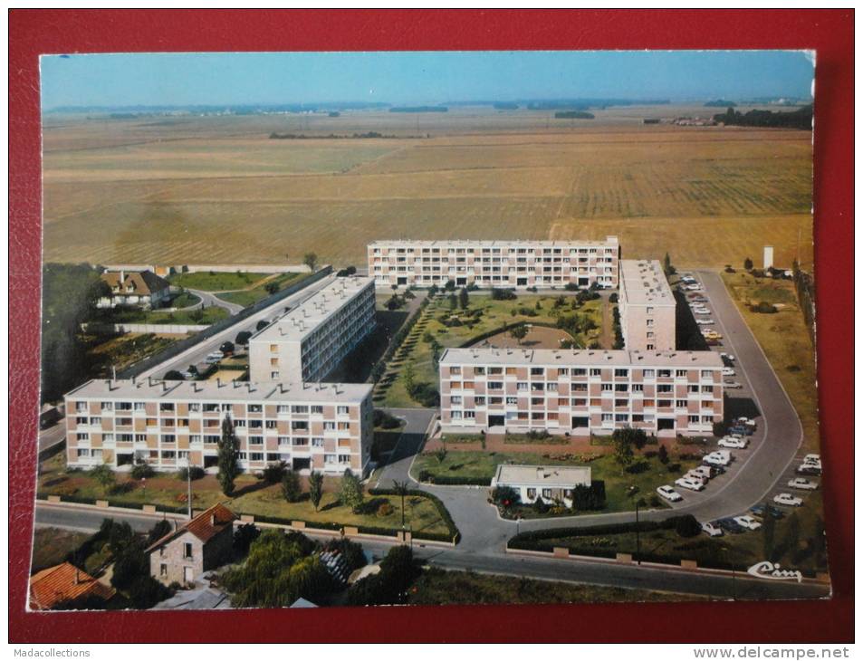 Vert-le-Petit  (91) les HLM