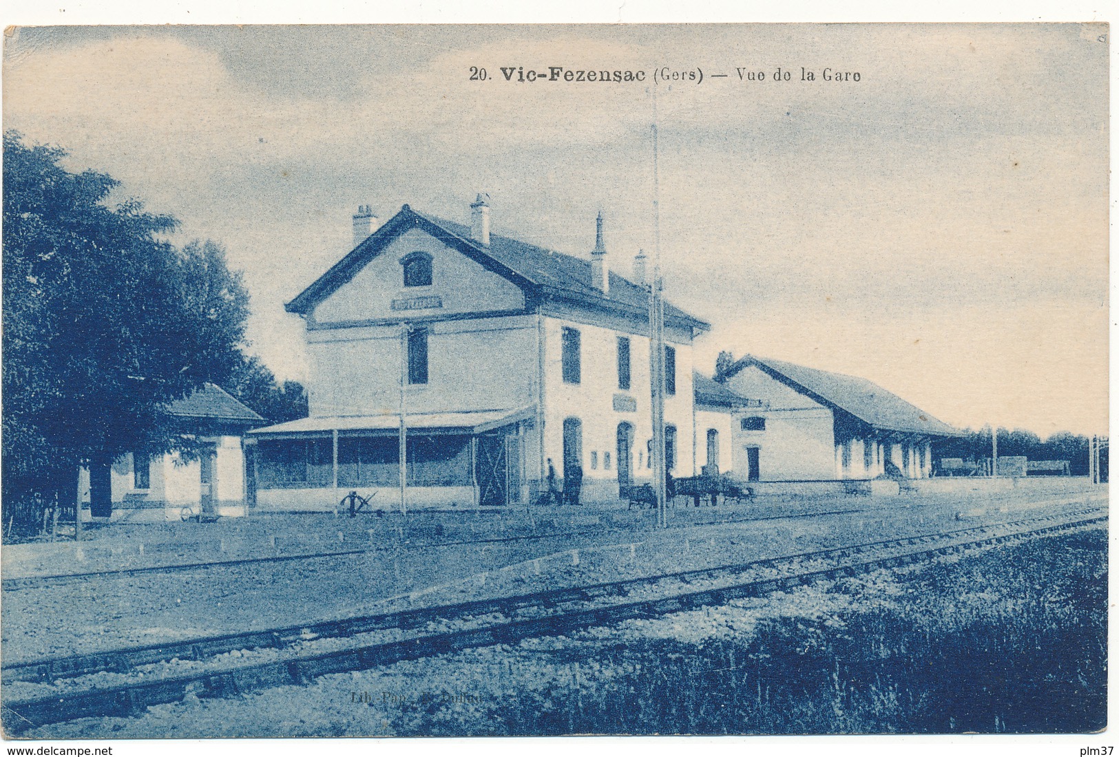 VIC FEZENSAC - Vue de la Gare