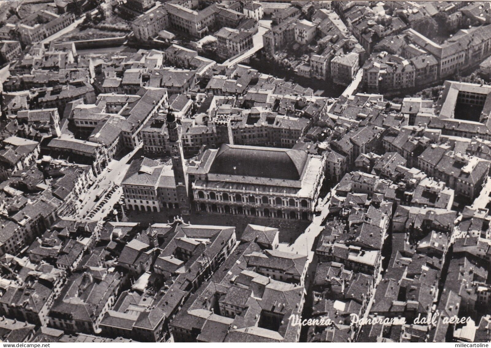 # VICENZA: PANORAMA DALL'AEREO