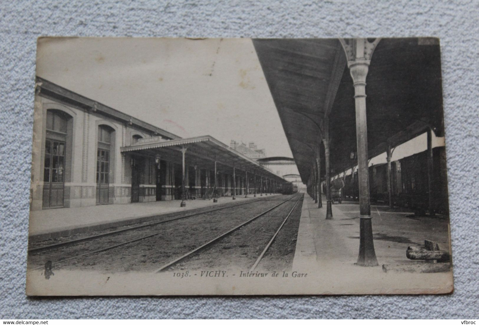 Vichy, intérieur de la gare, Allier 03