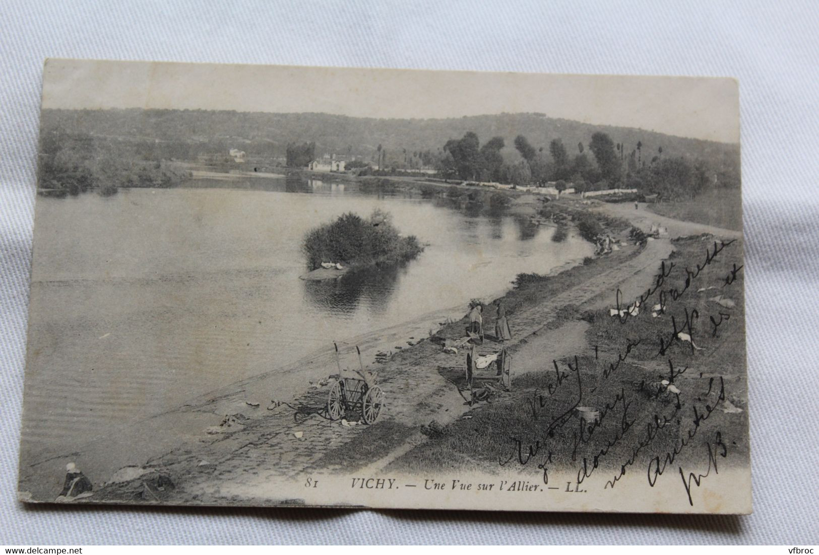 Vichy, une vue sur l'Allier, Allier 03