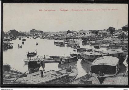 Viêt-Nam - Saïgon - Mouvement de jonques sur l'arroyo de Cholon