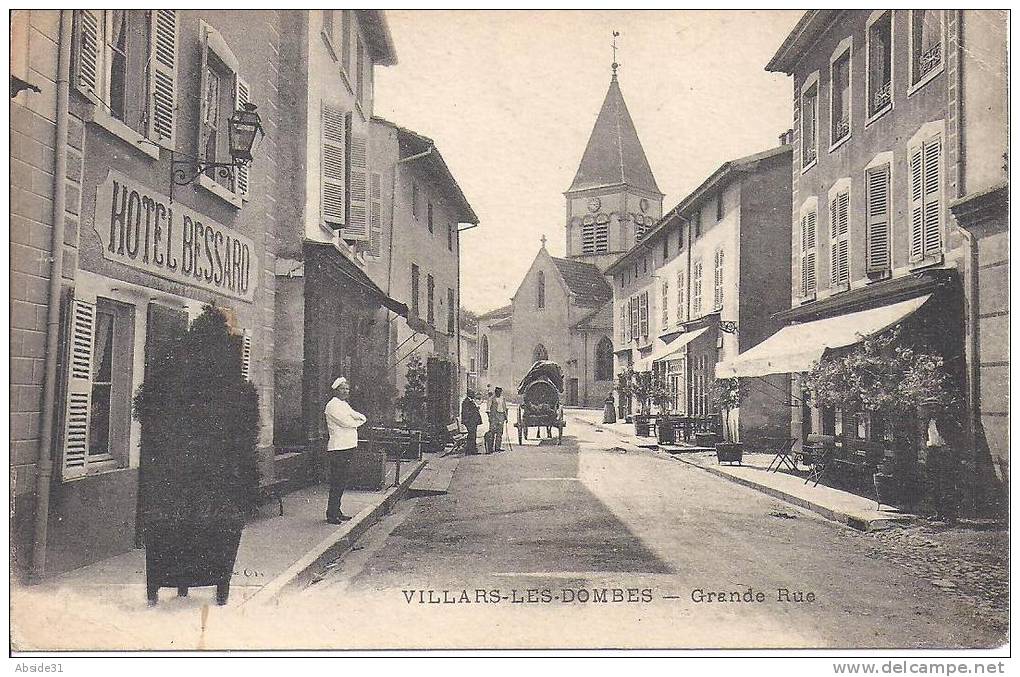 VILLARS-LES-DOMBES - Grande  Rue