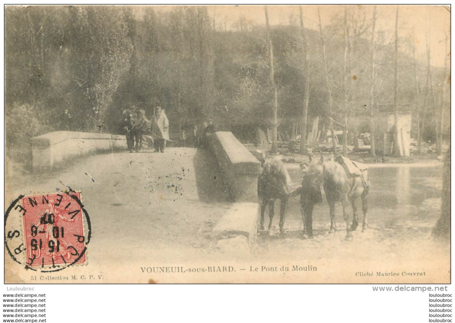 VOUNEUIL SOUS BIARD LE PONT DU MOULIN