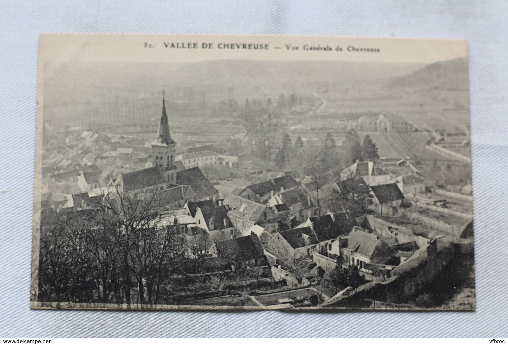 vue générale de Chevreuse, vallée de Chevreuse, Yvelines 78