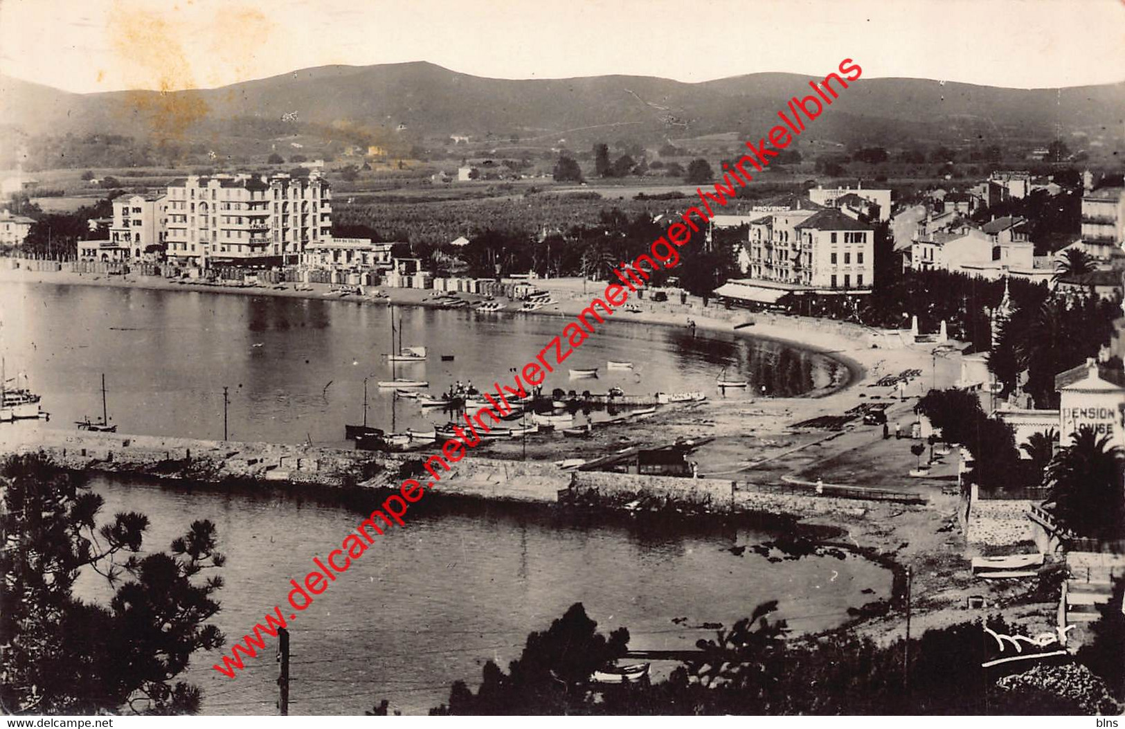 Vue sur la Plage - Le Lavandou - (83) Var