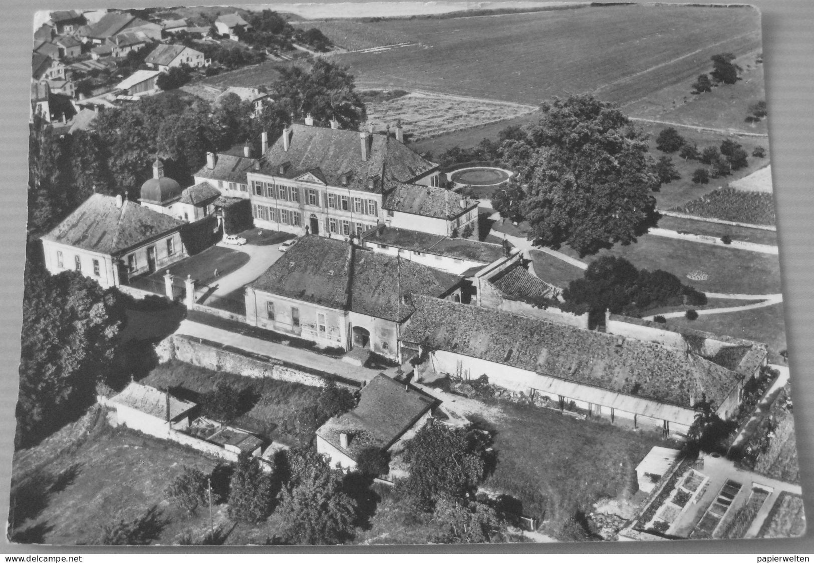 Vullierens (VD) - Le Château Vue Aerienne / Flugaufnahme