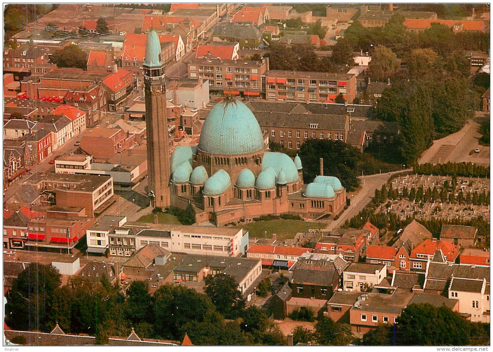 WAALWIJK    VUE AERIENNE