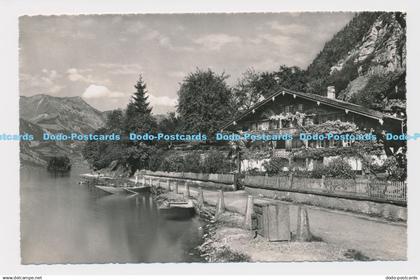 C022920 Chalet am Brienzersee. Photoglob