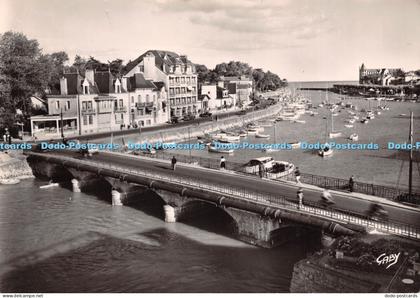 D043033 Le Pouliguen. L. Inf. Le Pont Reliant le Pouliguen a la Baule. Artaud Pe