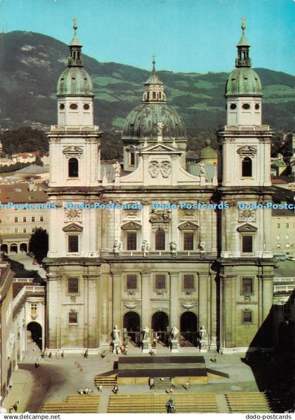 D085361 Salzburg. Cathedral Square at Festival Time. Kiesel