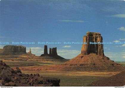 D147821 Utah. Monument Valley. Arizona. T. W. T. C. 2000