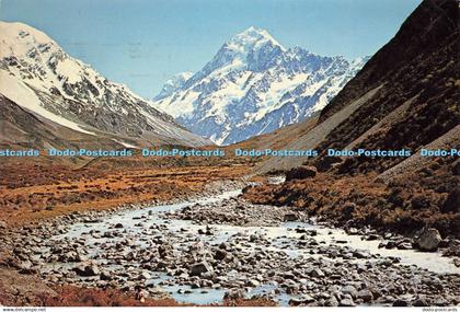 D172755 Hooker Valley With Mt. Cook. Fotocentre