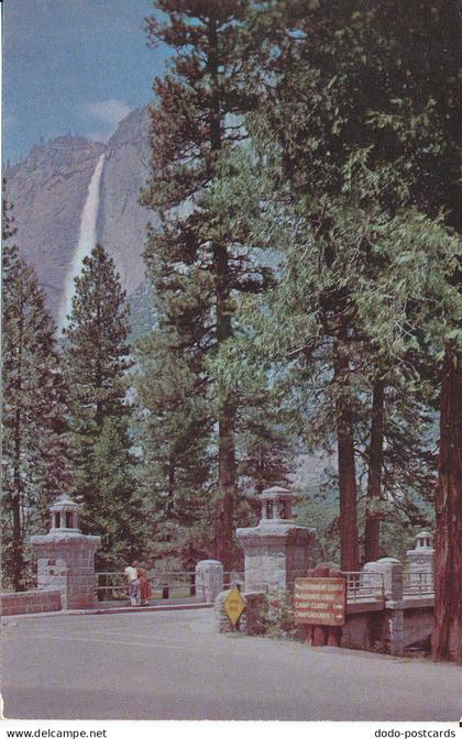 PC39833 Yosemite Falls from Sentinel Bridge Yosemite National Park. Western Publ