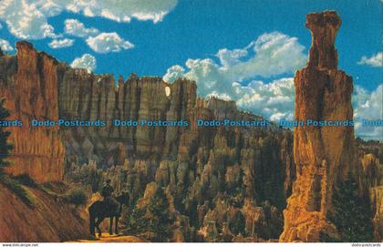 R021266 The Famed Wall of Windows. Bryce Canyon National Park. Utah