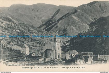 R040354 Pelerinage de N. D. de la Salette. Village La Salette