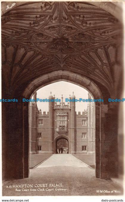 R095715 Hampton Court Palace. Base Court from Clock Court Gateway. Office of Wor