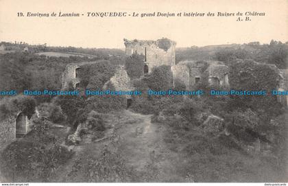 R100790 Environs de Lannion. Tonquedec. Le grand Donjon et interieur des Ruines