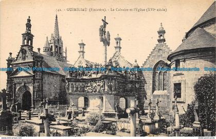 R155526 Guimiliau. Le Calvaire et l Eglise