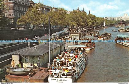 R292102 London Westminster Pier River Thames