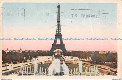 R305720 Paris La Tour Eiffel Speciale de la Tour Eiffel 1950