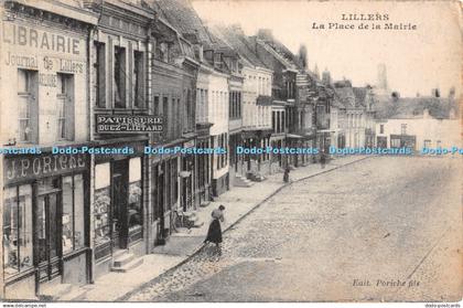 R341931 Lillers La Place de la Mairie Poriche fils Desaix