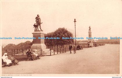 R351010 Plymouth Hoe Drake and Armada Statues