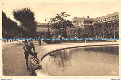 R480422 Vues de Paris Le Palais Royal Braun No 13