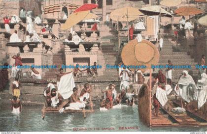 R668701 Benares. Bathing in the Ganges. Postcard