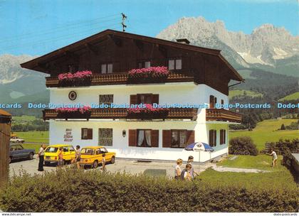 D029787 Fruhstuckspension. Haus. Wilder Kaiser. Fam. Schaffer. Betten. Staudach.