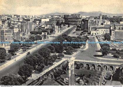 D046027 Roma. Imperial Street and Colosseum. Fotoseta. Postcard