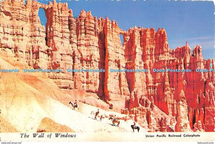 D066449 Utah. Bryce Canyon National Park. The Wall of Windows. George Mc Company