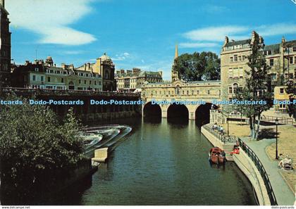 D158543 Bath. Avon. Pulteney Bridge and River Avon. Johnson