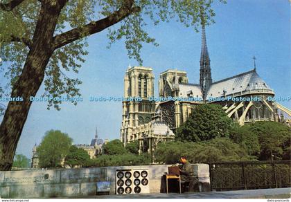 D176661 Paris. La Cathedrale Notre Dame de Paris. Lyna Paris