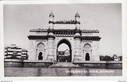 * INDIA - Bombay - Gateway of India