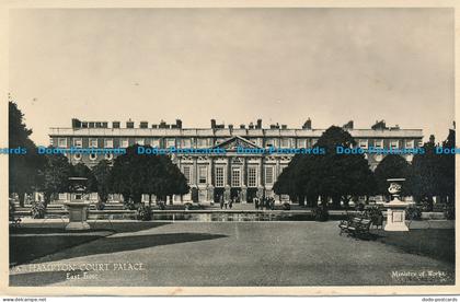 R032304 Hampton Court Palace. East Front. Ministry of Works. RP